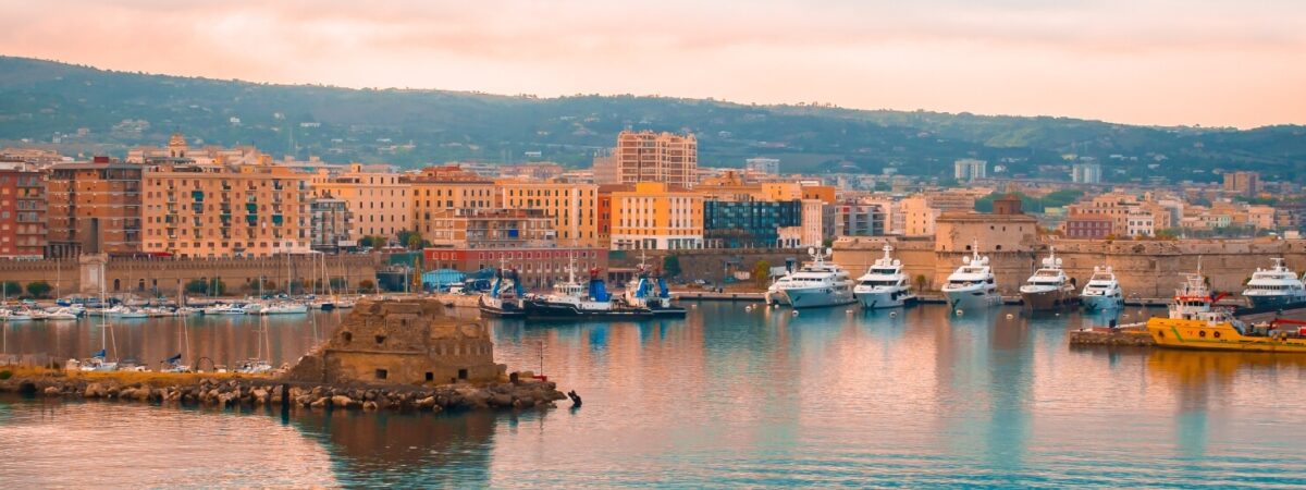 guida all'imbarco dal porto di Civitavecchia